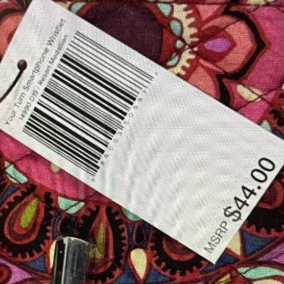 NWT 2-pc Vera Bradley: wristlet & luggage ID tag, both “resort medallion” print - Picture 12 of 12